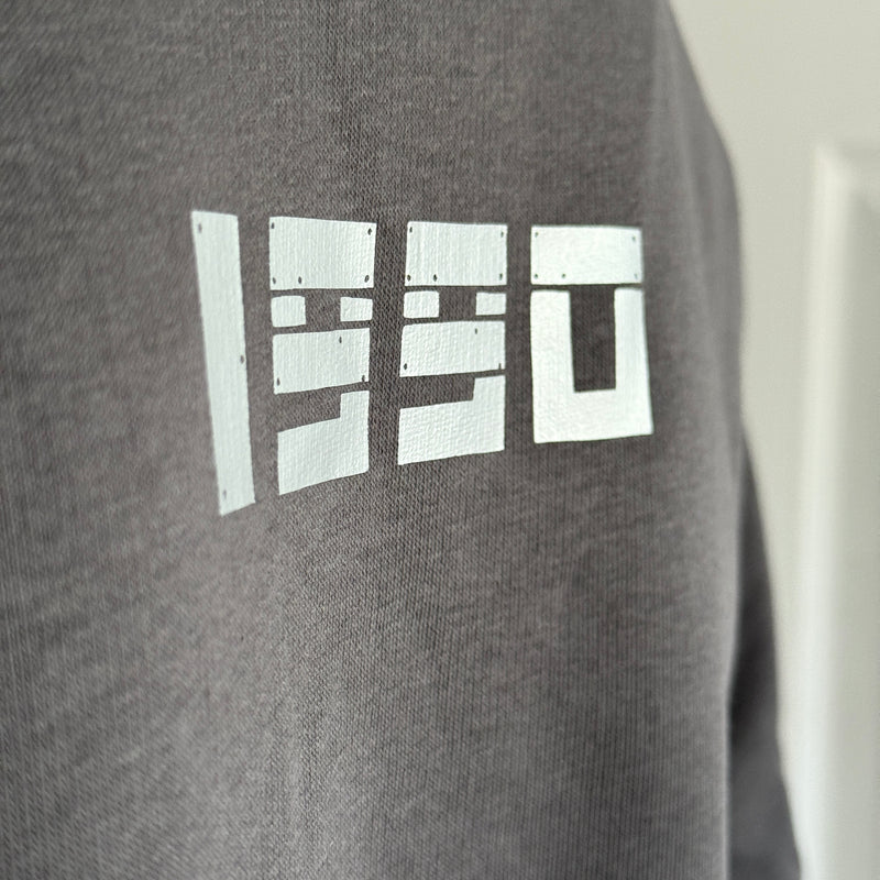 1990 Classic Sweatshirt